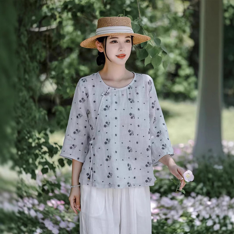 2025 Summer Ramie Embroidered Round Neck Three-Quarter Sleeves Oblique Placket Tassel Design Fully Hemmed Artistic Style T-Shirt