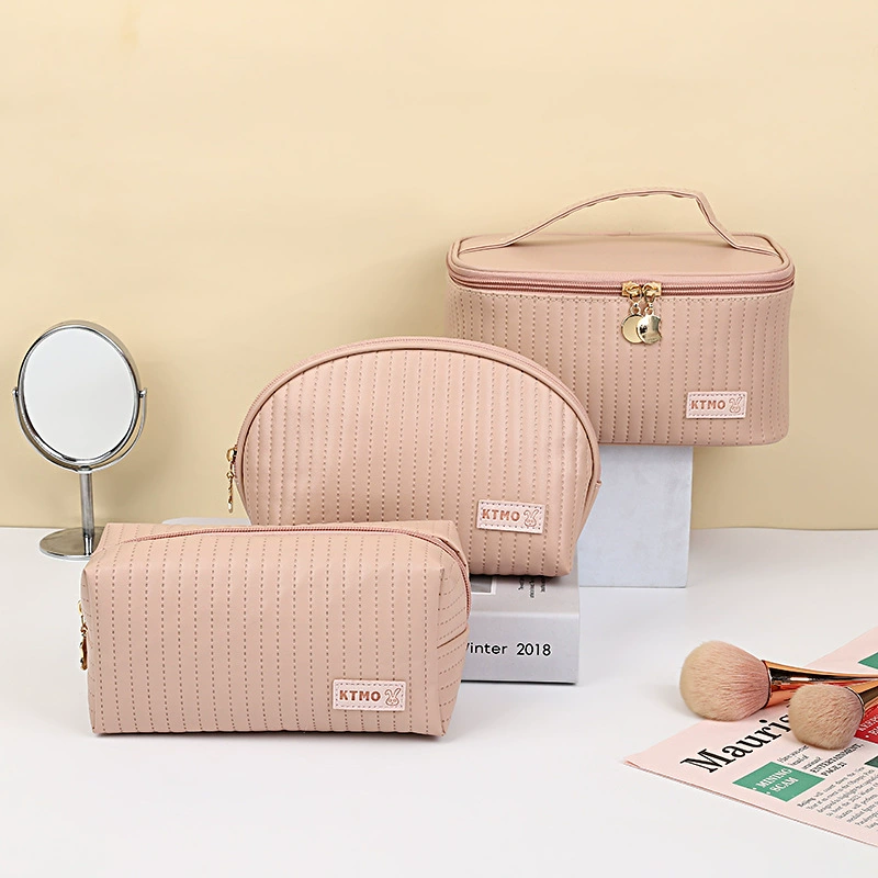 Polyurethane Cosmetic Bag, Handheld Waterproof Organizer, Spacious 24.2×19.6×3.6 cm