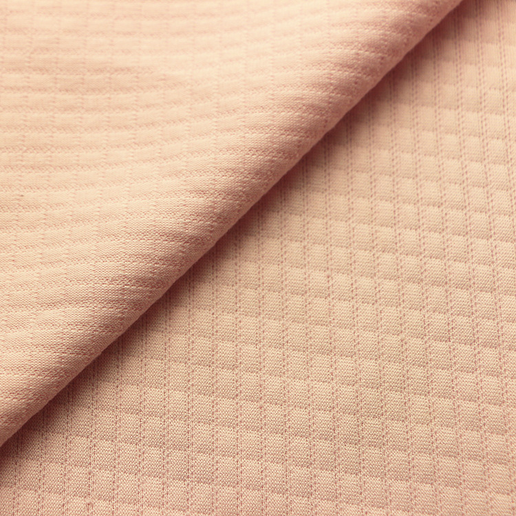 提花3D空气层布服装面料全涤纬编方格子绗缝提花夹丝布空气层布料