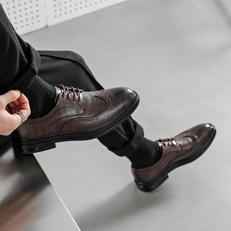 Brogue Leather Shoes for Men, Carved Pattern, British Style, Korean Version, Height-Increasing, Wedding Groom Shoes 6151-Q Brogue Leather Shoes for Men, Carved Pattern, British Style, Korean Version, Height-Increasing, Wedding Groom Shoes 6151-Q