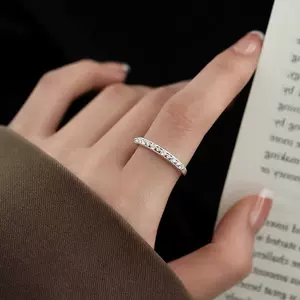 Небольшое дизайнерское безразмерное обручальное кольцо, легкий роскошный стиль, изысканный стиль, на указательный палец