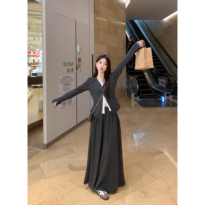 秋季穿搭假两件一整套高级感V领黑色针织高腰连衣裙子女时尚套装|undefined