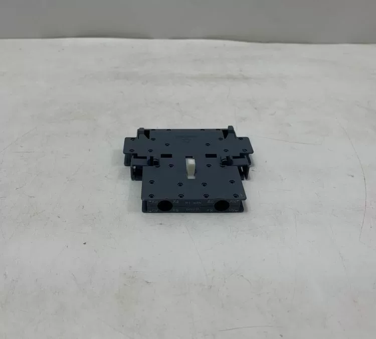 3RH1921-1DA11 БЛОК ПЕРЕКЛЮЧАТЕЛЕЙ БОКОВОГО ПОМОЩНИКА SIEMENS