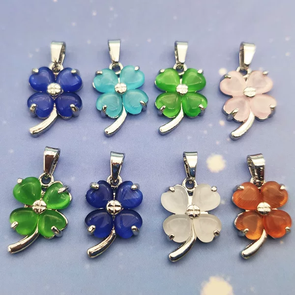 Crystal cat's eye stone four-leaf clover inlaid alloy lucky grass pendant women's elegant luxury clavicle chain silver necklace