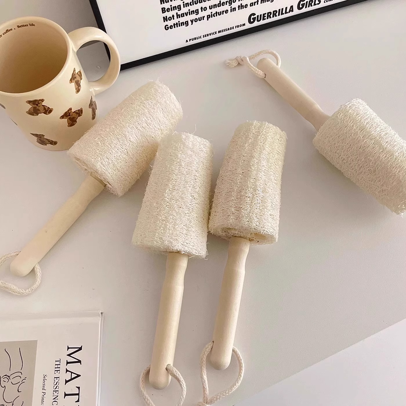 Solid Wood Handle Loofah Cup Brush, Hanging Long-Handled Cup Brush, Portable Pot Brush, Retro Dishwashing Brush with Handle for Home Use