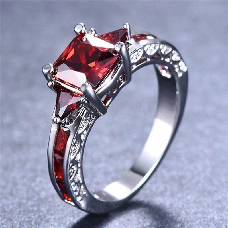 Daily Occasion Alloy Material 1 Piece Simple Style Square Alloy Inlay Rhinestones Women's Rings