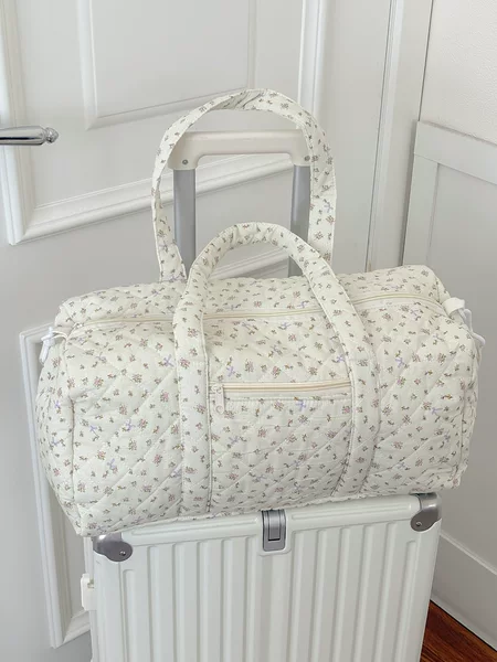 Cross-Border Small Floral Quilted Travel Bag Korean Style Ins Large Capacity Lightweight Luggage Bag Satchel Crossbody Boston Bag