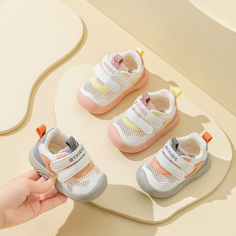 2024 Весенняя новая дышащая супер-подвижная сетчатая обувь, женская детская обувь с мягкой подошвой, Мужская Нескользящая износостойкая обувь для малышей оптом