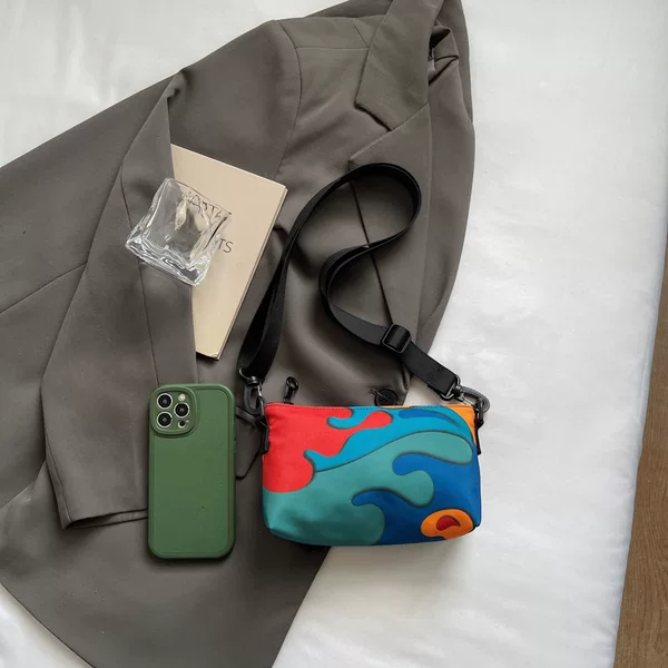 Good-Looking Girls Printed Mobile Phone Bag Women's New Mini Lightweight Crossbody Bag Hiking Outdoor Small Shoulder Bag Casual Bag
