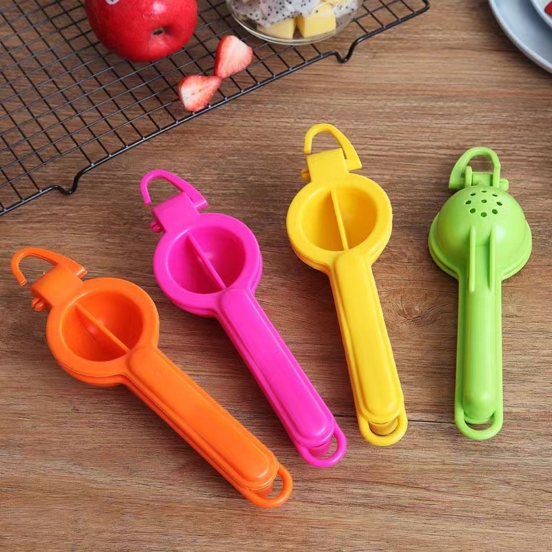 Cross-Border Portable Lemon Squeezer Plastic Juicer Kitchen Household Manual Tool Fruit Lemon Juicer Wholesale