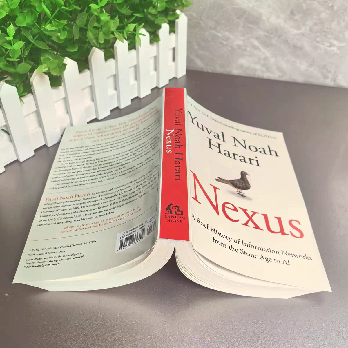 Английская версия английской версии NEXUS из эры ИИ против истории Uva