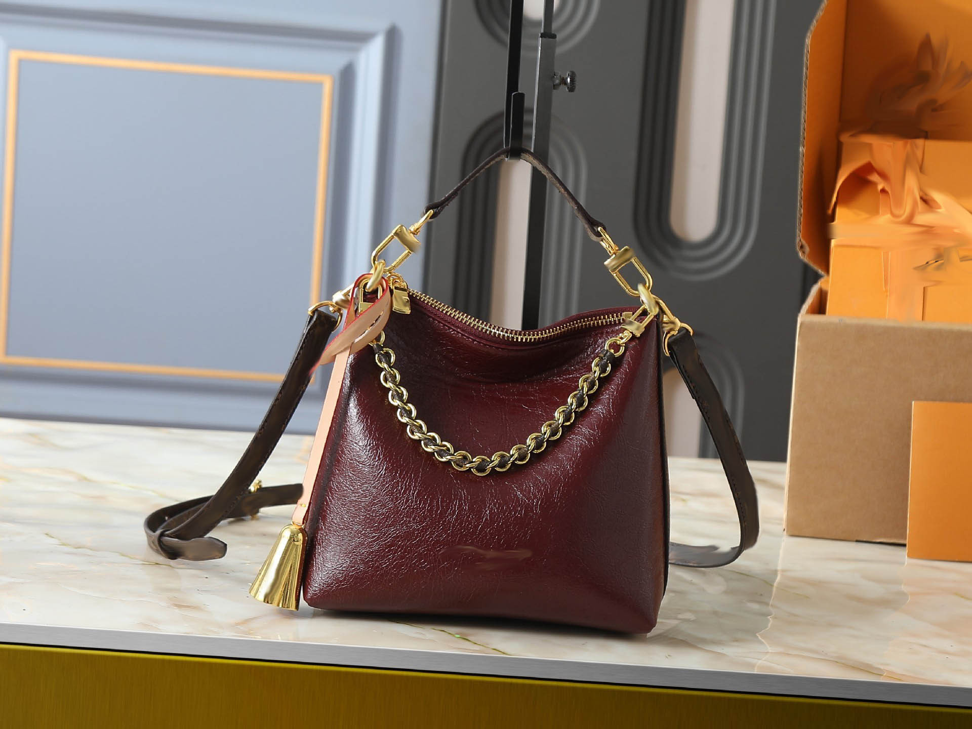 Louis Vuitton Hobo Bag Burgundy Patent Leather