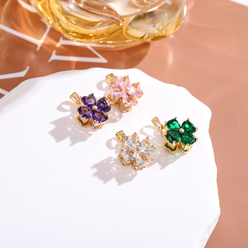 Rotating four-leaf clover necklace for women, copper inlaid with zircon, Korean version of the fortune pendant bracelet, pendant necklace, jewelry accessories