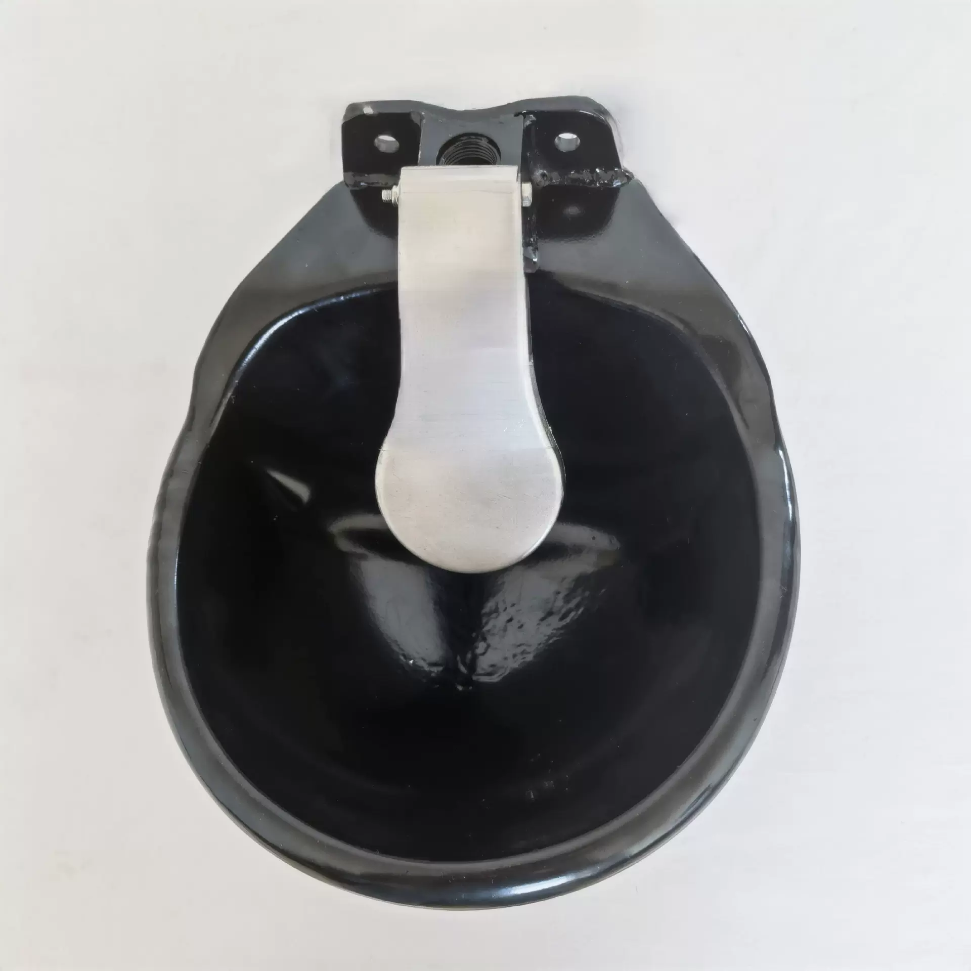 动物饮水碗  加厚钢板牛马羊自动饮水碗 大号牛用养殖器械饮水器