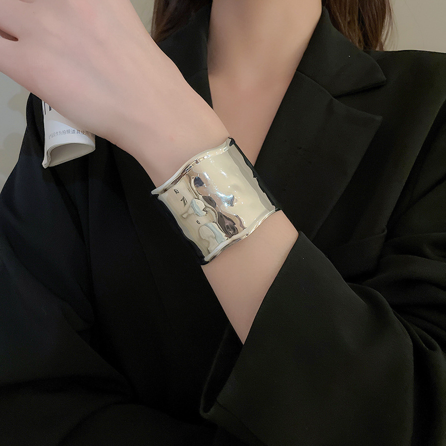 Exaggerated Geometric Metal Bracelet Circular Link Fashion Style_voghion.com