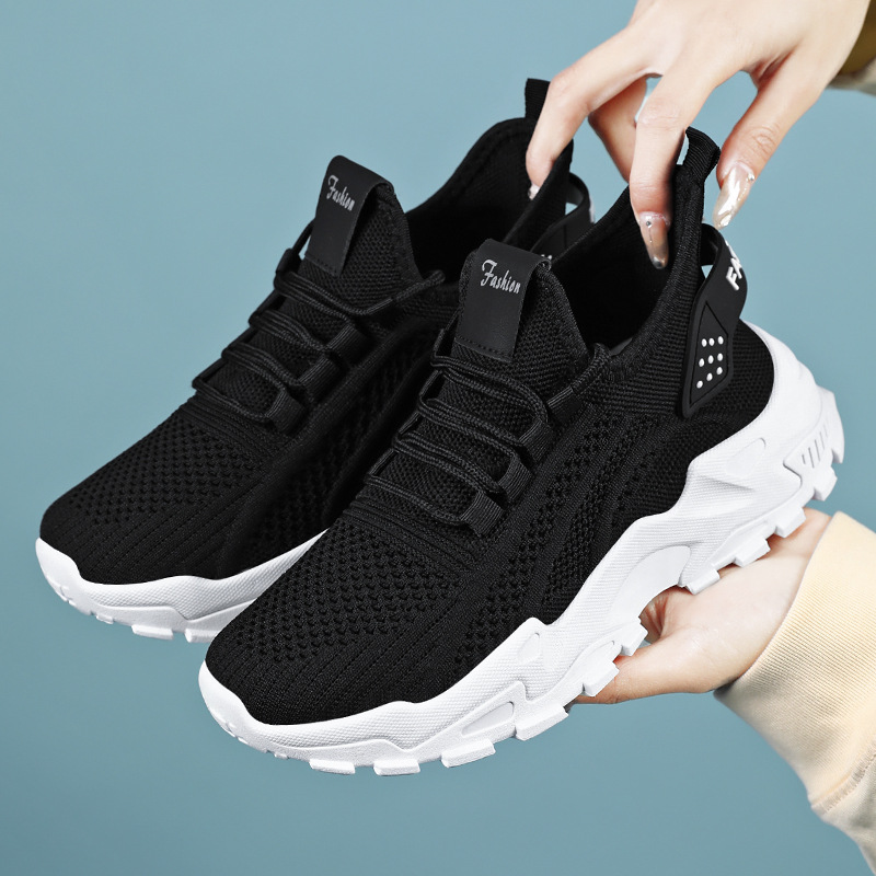 Zapatos mujer todo fósforo verano nuevo estilo zapatos de mujer de gran tamaño suela suave sin pies cansados zapatos de plataforma transfronterizos zapatos deportivos transpirables tejidos voladores