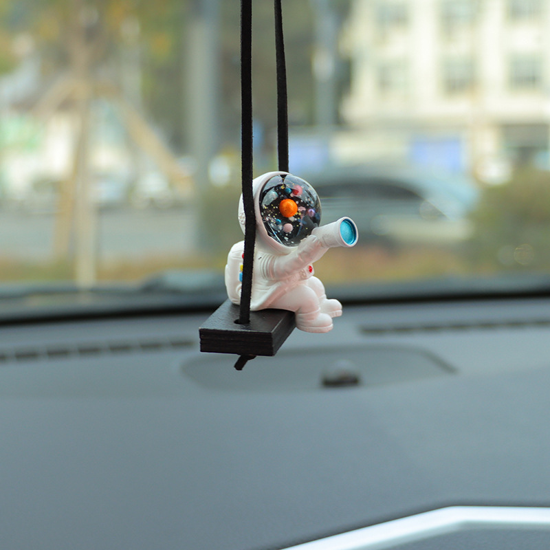 Wholesale a generation of creative astronaut car accessories car hanging car interior pendant car pendant car Crane