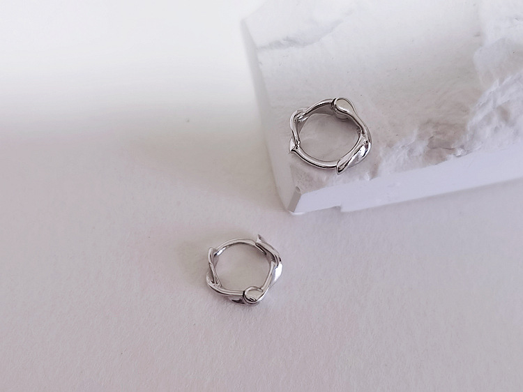 EH602261莫比乌斯耳骨扣