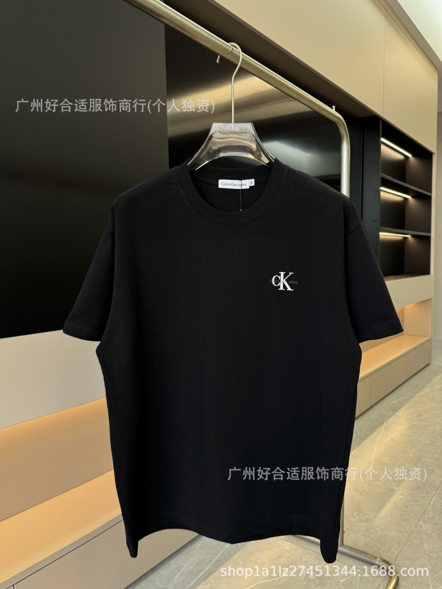 Black short sleeves [double logo small label]