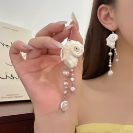 项链;耳环;戒指