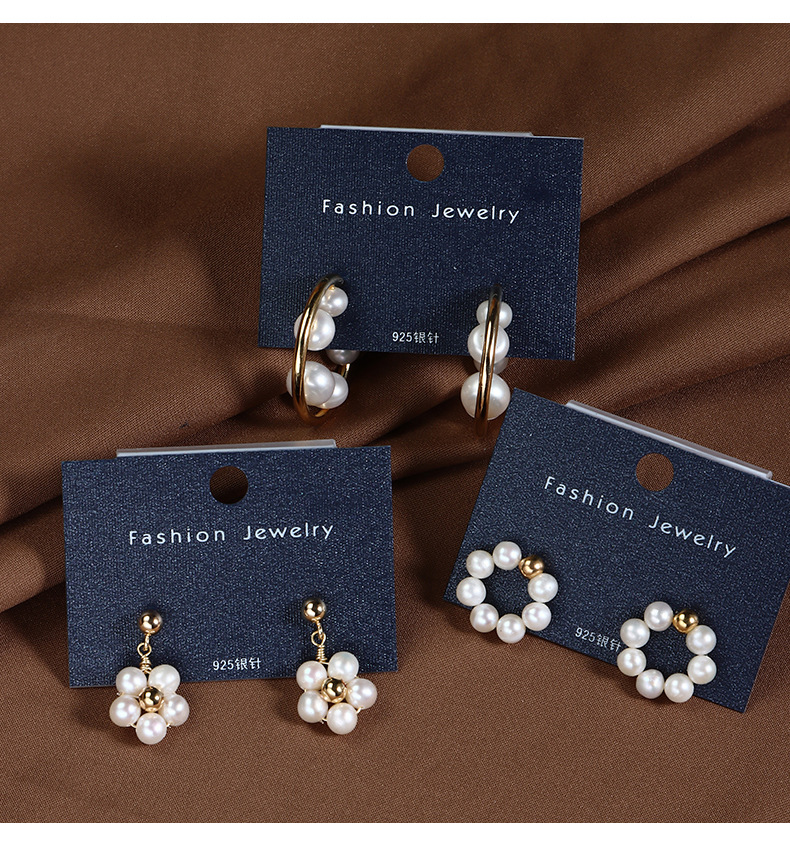 11g Weight 925 Sterling Silver Ear Needle Material Freshwater Pearl, Pearl Inlay Material Earrings, Ear Studs Classification 1 Pair Quantity Holiday, Daily Occasion 925 Sterling Silver, Freshwater Pearl, Copper Material Geometric, Circle, Flower Pattern Women's Gender Inlay Design Simple Style Style 1 Pair 925 Sterling Silver Freshwater Pearl Copper Freshwater Pearl Pearl Freshwater Pearl Earrings Geometric Circle Flower Earrings Ear Studs 1
