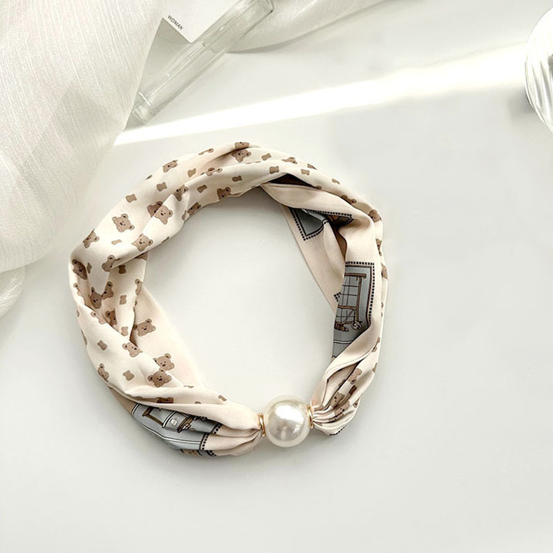 Pañuelo de seda para mujer primavera y verano 2024 nuevo collar de hebilla de succión magnética de perlas de alto nivel de nicho