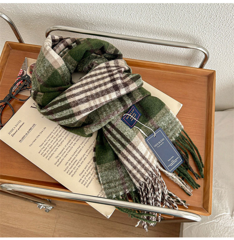 Women's Couple Retro Mens British Style Lattice Plaid Sheep Polyester Tassel Scarf display picture 7