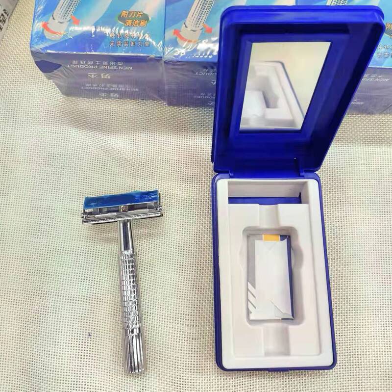 Simple classic men's 997 old-fashioned manual razor double-sided shaving blade holder 03136 department store wholesale 1.1 Simple classic men's 997 old-fashioned manual razor double-sided shaving blade holder 03136 department store wholesale 1.1