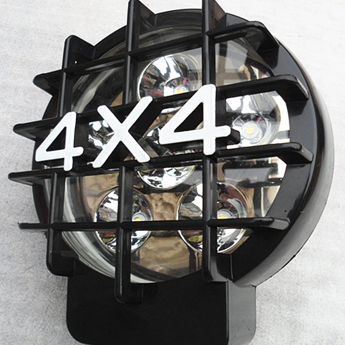 Coche LED techo proyector 4*4 off-road vehículo modificación Instalación de luz auxiliar luz delantera parachoques luz de techo