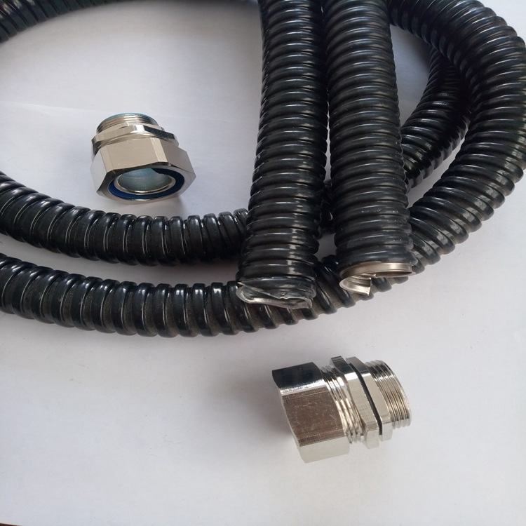 建平县包塑金属软管供应 黑色阻燃蛇皮管Φ16现货