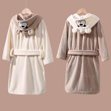 珊瑚绒小熊刺绣浴袍可爱加厚柔软吸水不易掉毛儿童可穿带帽浴巾