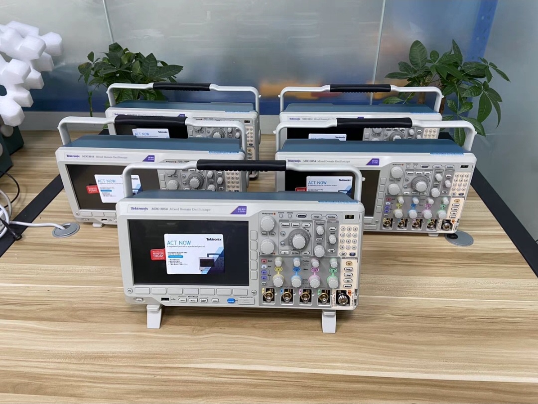 美国6合1Tektronix泰克MDO3054 混合域示波器带宽500MHz现货包邮