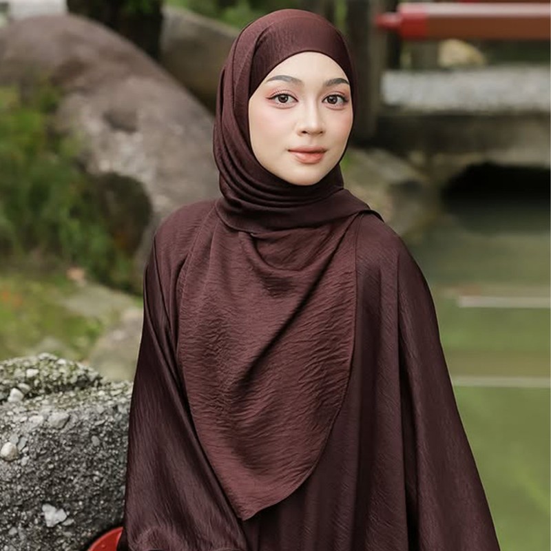 ファッション女性の模造綿とリネンのショールアイスシルクしわ素材包頭スカーフスカーフ卸売|undefined
