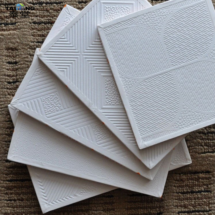 595*9mm blanco Pvc laminado placa de yeso azulejos Pvc yeso techo 600X1200Mm