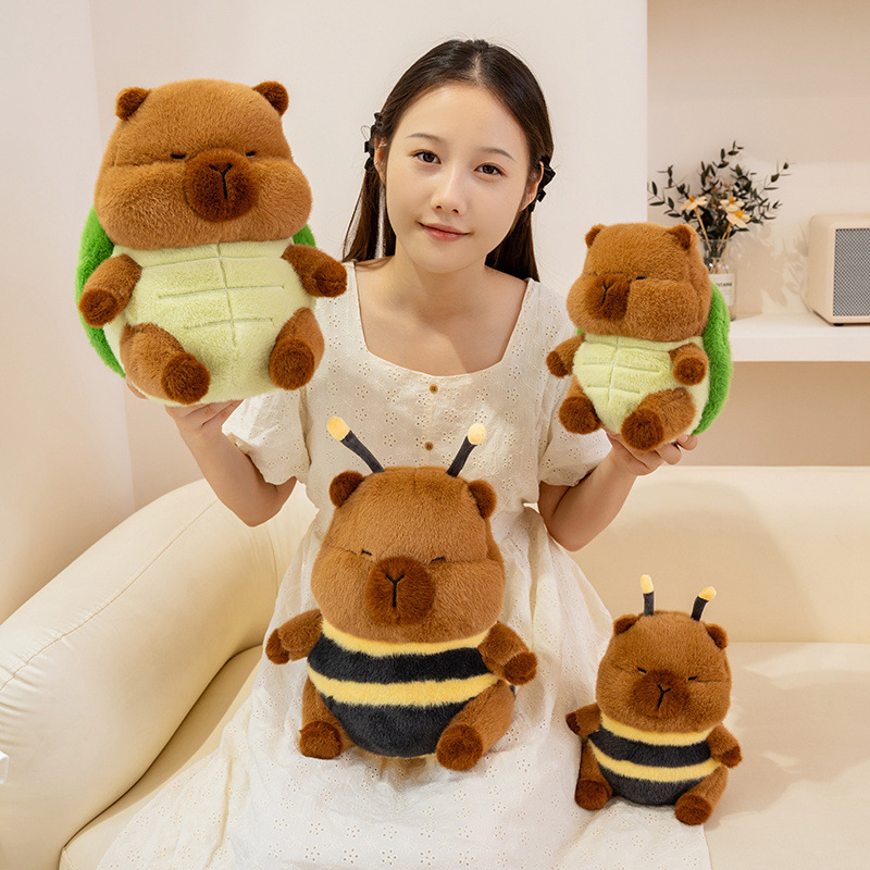 Caricatura tortuga abeja transformada en juguete de peluche caricatura capibara muñecas niños dormir almohada