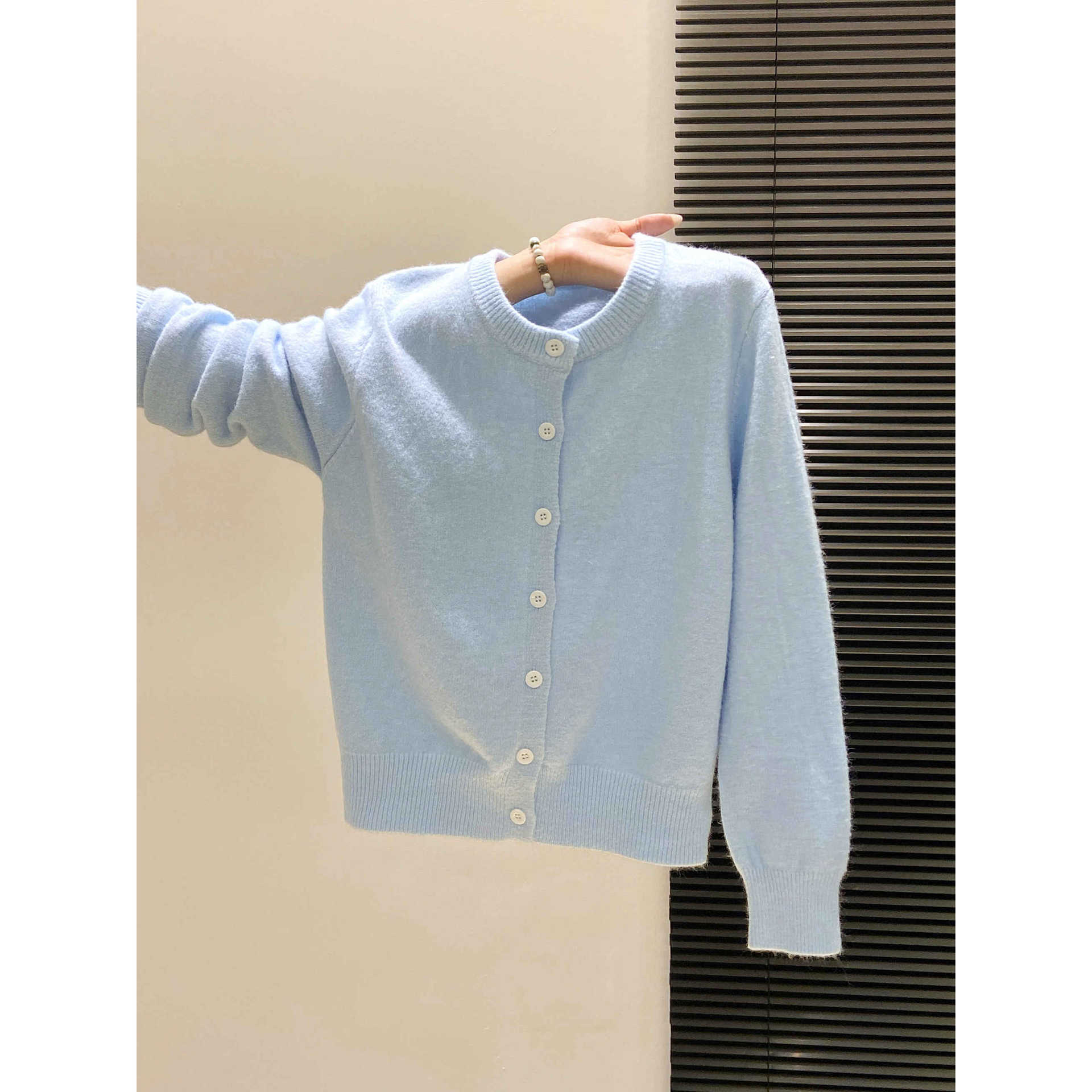 Sea Salt Blue Fresh Round Neck Versatile Top Jacket for Women Autumn and Winter Girly Soft Waxy Knitted Single-Breasted Sweater Cardigan