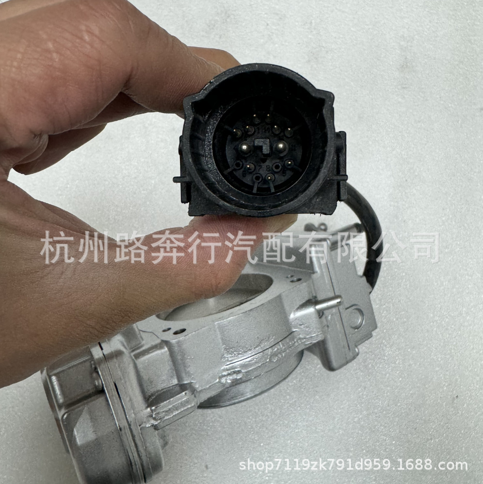 0001414925 Is Suitable for Mercedes-Benz W140 Engine Throttle Assembly 000 141 4925