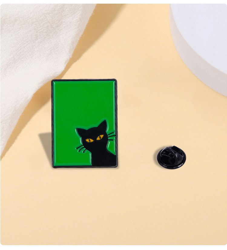 Unisex Gender Cute Pin Bag Cartoon Badge Zinc Alloy Enamel Unisex Brooches