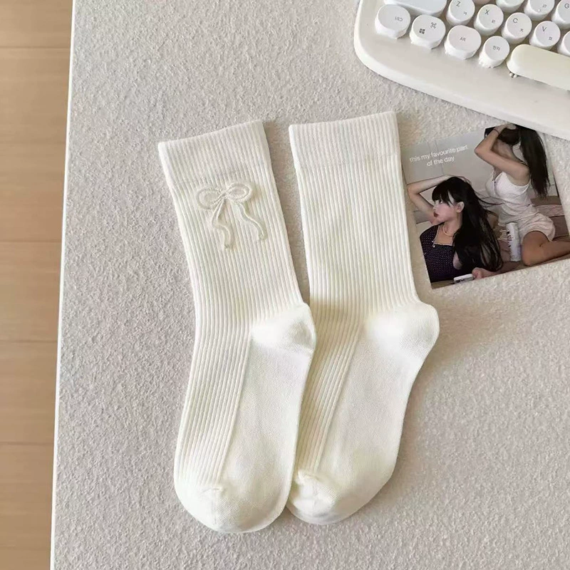 Lace cotton knee socks with bow, mid-length