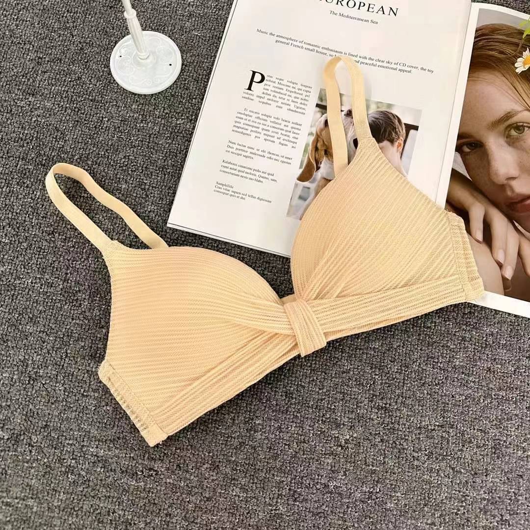 Nuevo estilo francés de alta calidad sujetador de moda de encaje jacquard transpirable ajustable cómodo tres filas de botones tipo ropa interior