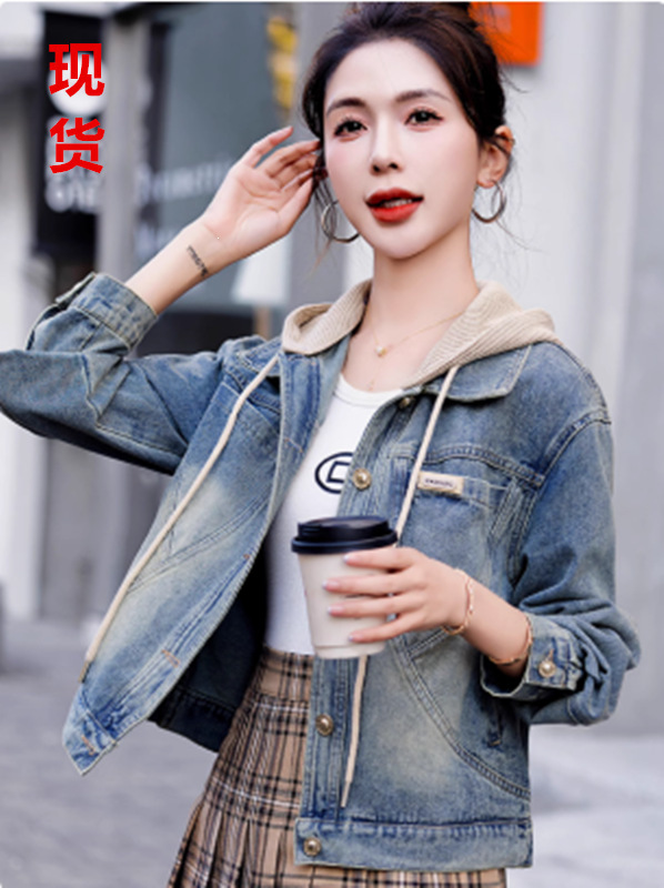 Vintage Fashion Denim Jacket for Women 2025 Autumn New Stylish Plus-Size Hooded Short Jacket for Petite Figures