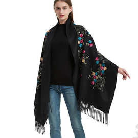 秋冬新款时尚绣花藤曼羊绒围巾加厚保暖披肩冬款百搭长款流苏围巾
