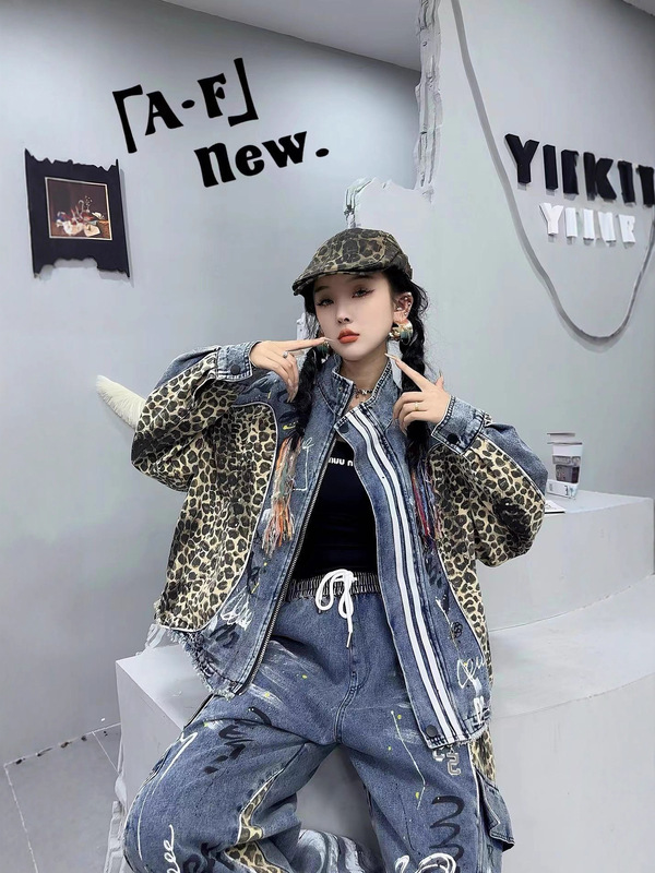 欧货牛仔外套女2025秋季新款重工彩绘涂鸦字母拼接豹纹宽松夹克潮|undefined