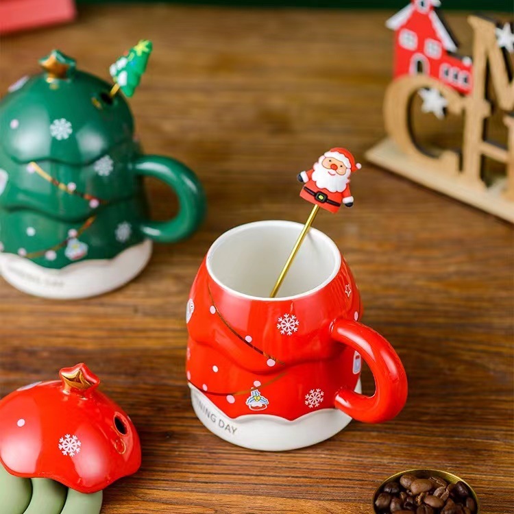 Creativa forma de árbol de Navidad taza alivio personalidad de alto valor taza de bebida de cerámica amantes de regalo taza de café