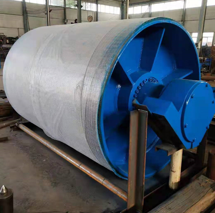 Alimentador de carbón de correa de armadura para minas de carbón, rodillo de amortiguación, ranura anti-desviación, rodillo pequeño, rodillo de soldadura de eje pasante integral