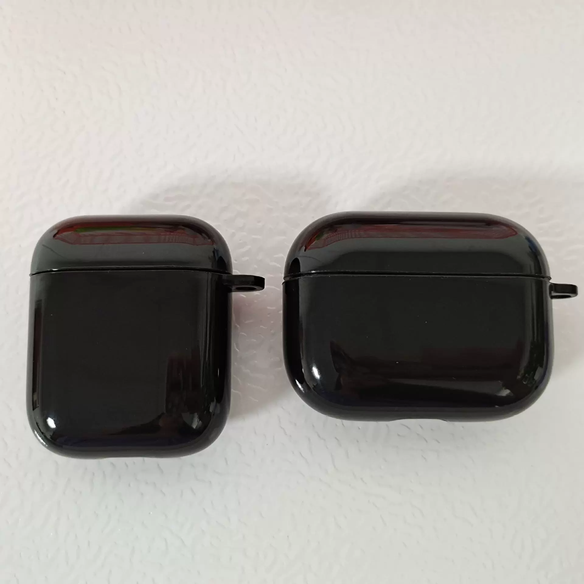 Чехол защитный (для Apple) для AirPods 1/2/3/Pro/Pro2/4 — блестящие цветовые варианты, легкий 0,024 кг