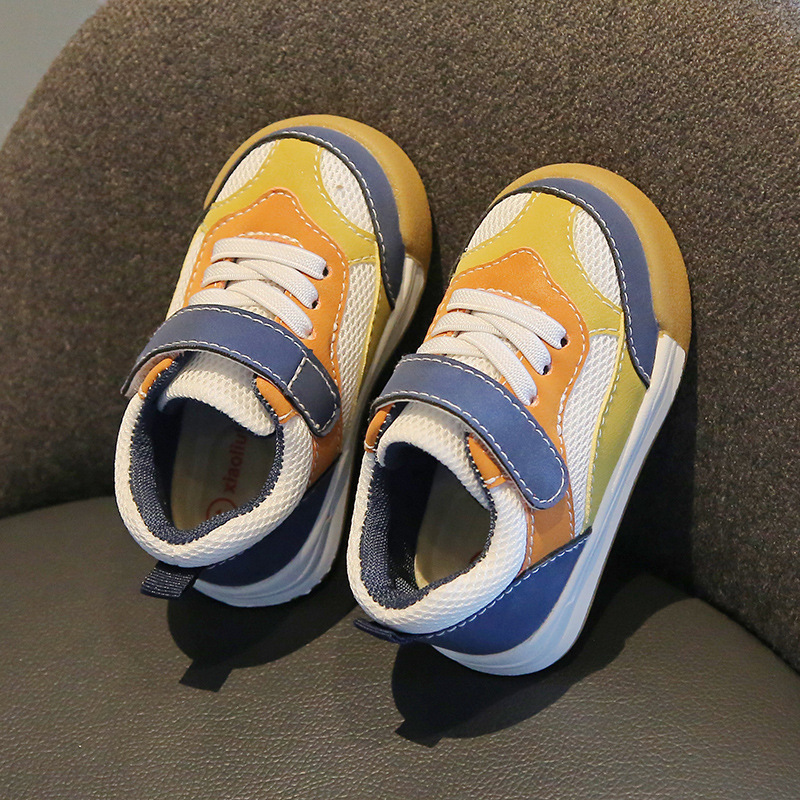 Xiaoxiao 2022 otoño nuevos zapatos de bebé 1-3 años de edad de doble malla zapatos de bebé de fondo suave antideslizante anti-colisión zapatos de niño