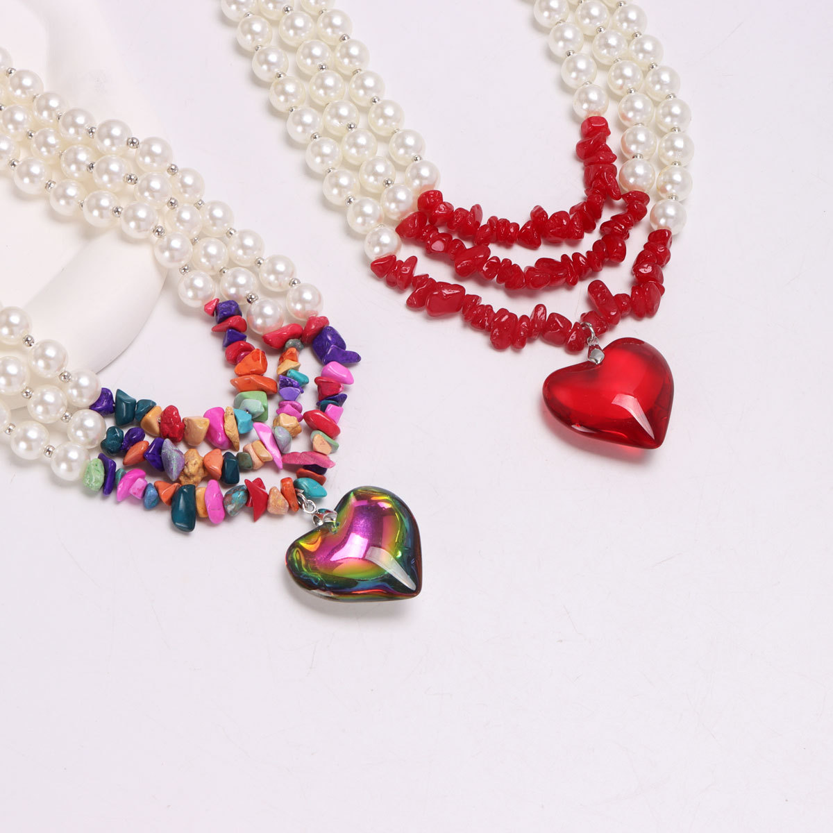 Collar largo retro con cadena de perlas turquesas y corazón cristal_voghion.com