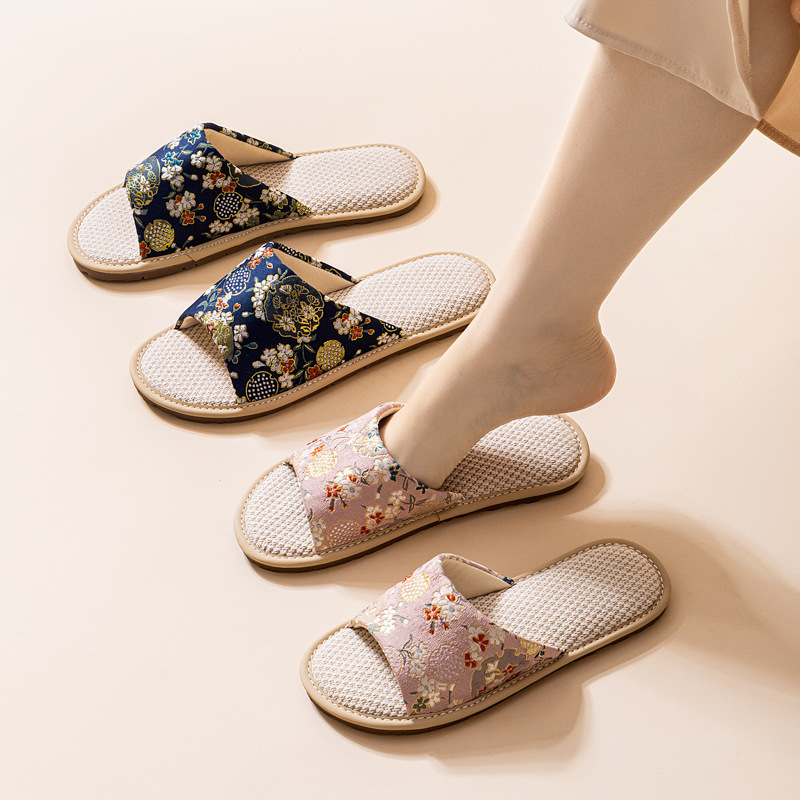 New Chinese Style Embroidered Romantic Four Seasons Linen Slippers Women's Spring and Summer Home Indoor Non-slip Sandals Summer