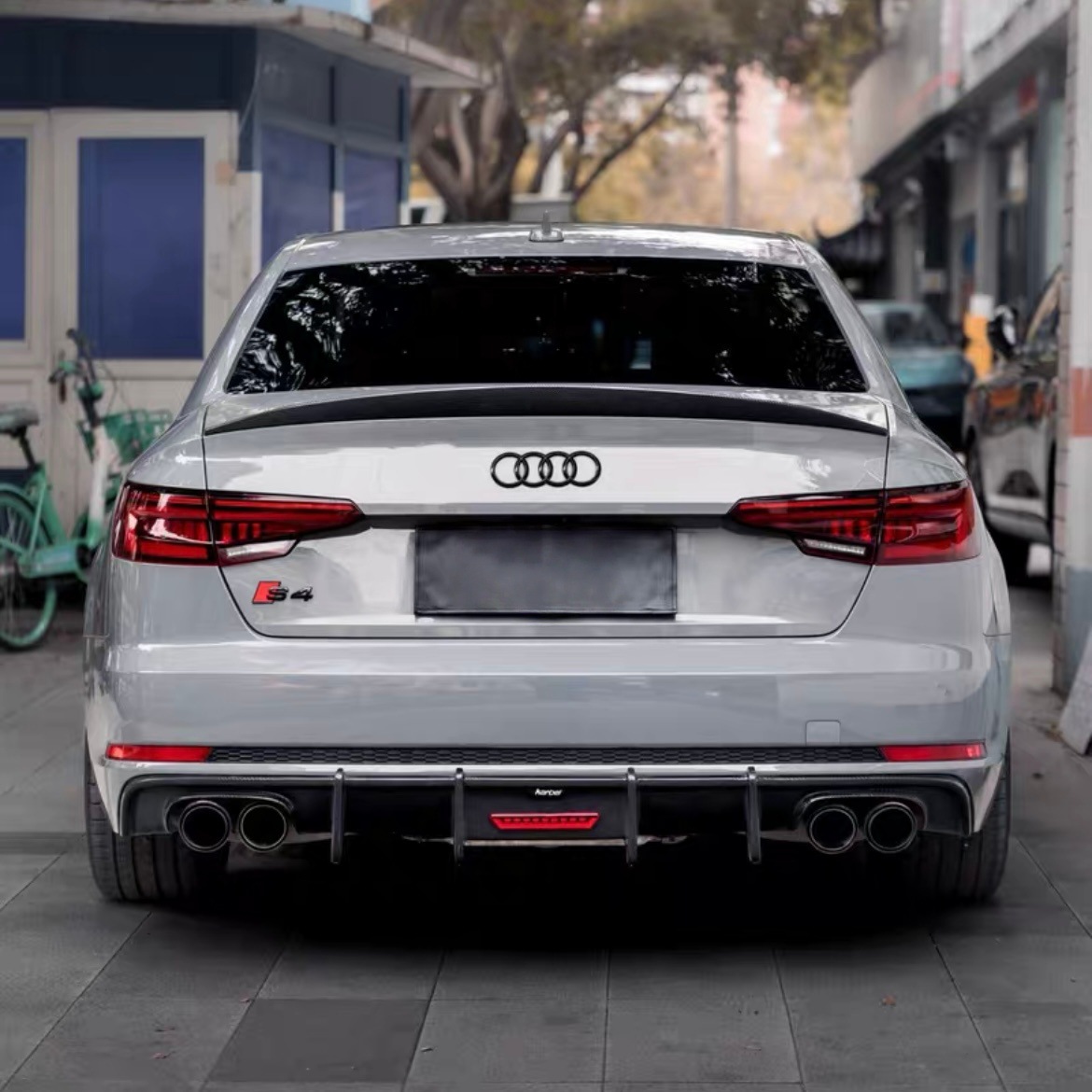 Suitable for Audi 17-25 Models A4Ls4 Modified K-Style Arc Tail Wing B9 Rear Spoiler Fixed Wind Tail Wing in Glossy Black